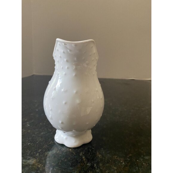 Godinger & Co. 5" Porcelain Cream Pitcher with Embossed Dots - Picture 2 of 9
